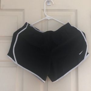 Nike dri-fit shorts. Girls Large.